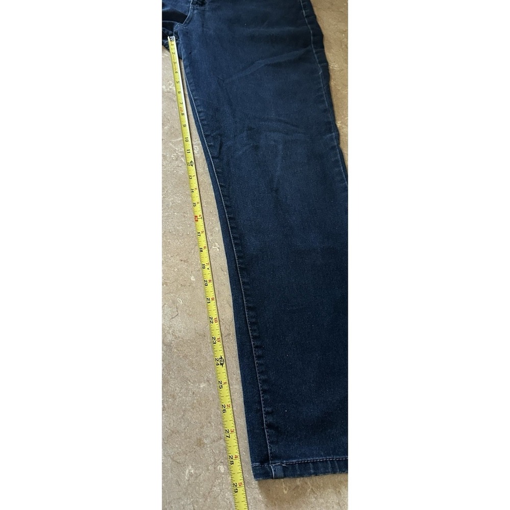 Bandolino Women's Jeans Size 14 Blue Stretch Denim Straight High Rise 29 Inseam - Picture 8 of 10